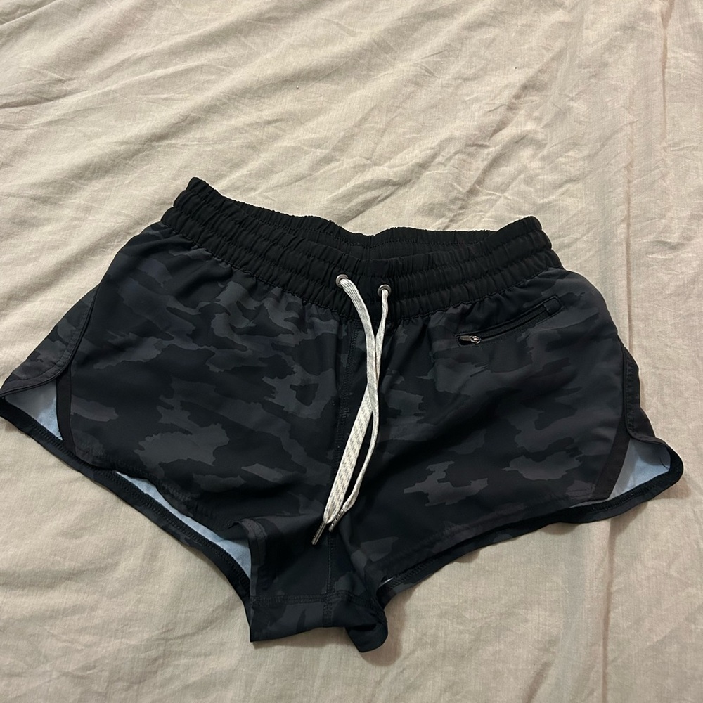 Vuori women’s shorts